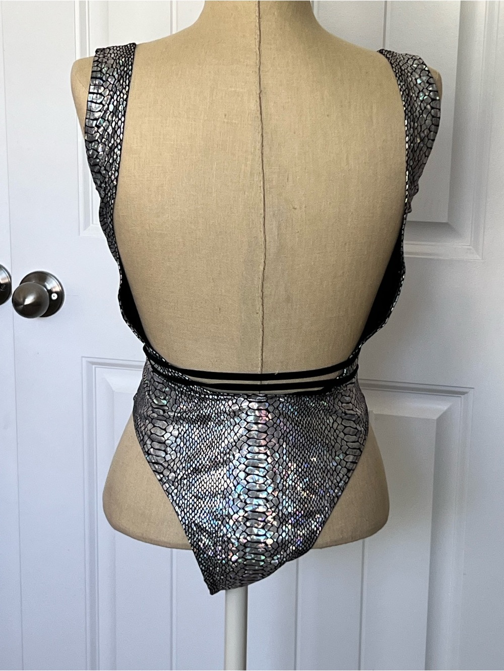 Holographic Monokini Snake Print One Piece Swimsuit Black Trim Size Large - Picture 3 of 10